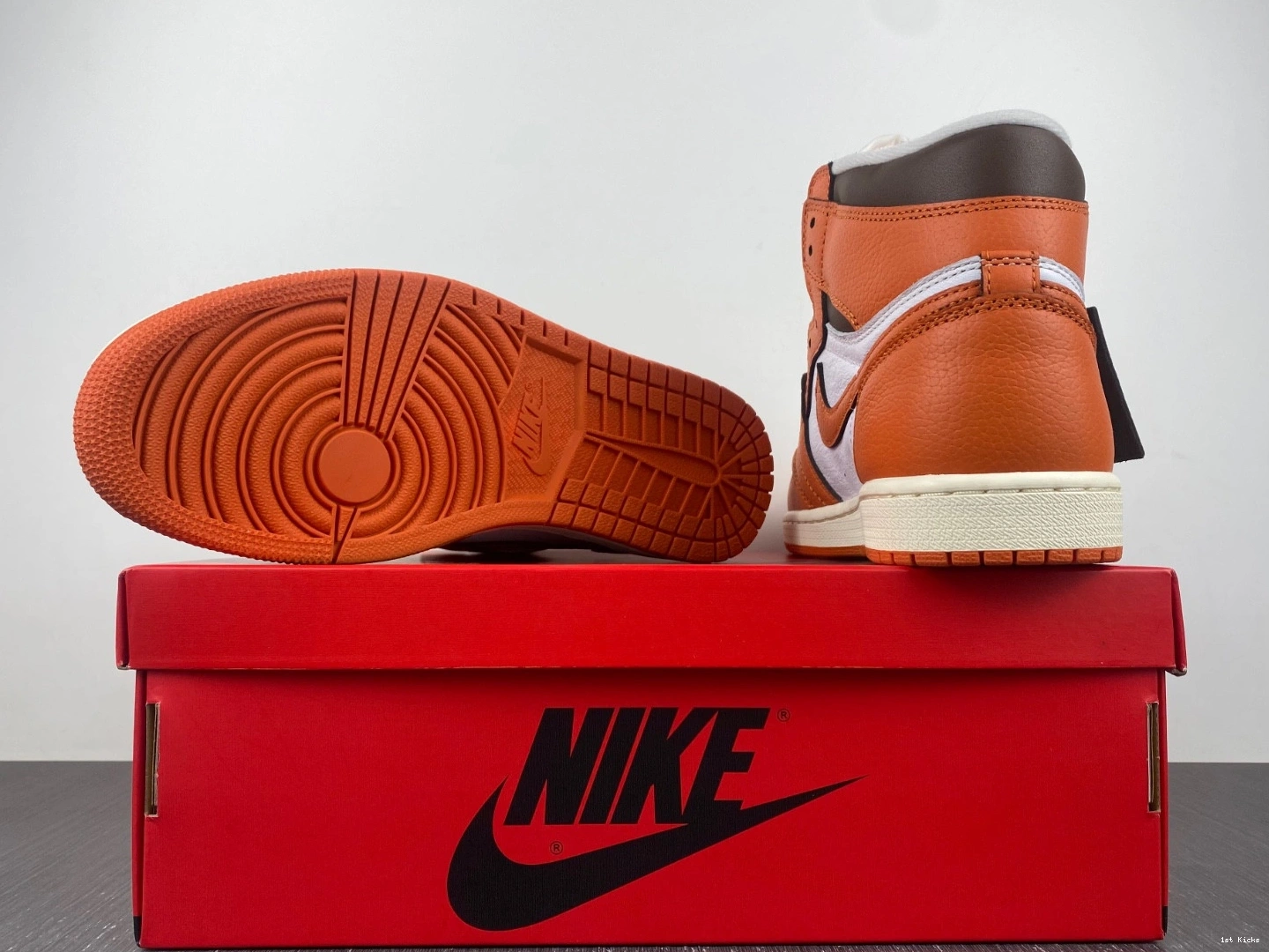Air DO9369-101 High 1 WMNS OG “Starfish” Jordan 0924